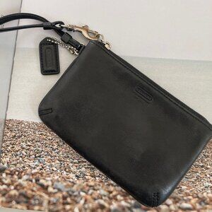 COACH Small Black Leather Wristlet with Coach Key Tag & Silver Hook: New w/o Tag